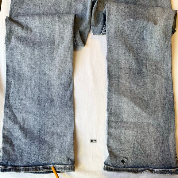 Sexy Couture Women Jeans size 17 Blue Mid Rise Straight Leg Slightly Flared - Picture 11 of 13